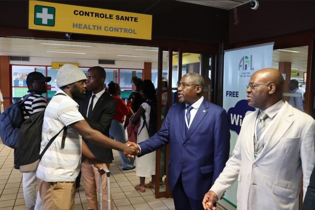 Gabon : 28 ressortissants rapatriés d’Afrique du Sud sur fond de tensions migratoires